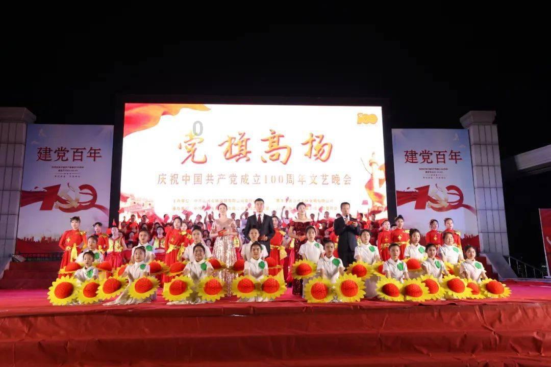静观万象｜读懂《弱传播》 也许会更容易看懂这个世界